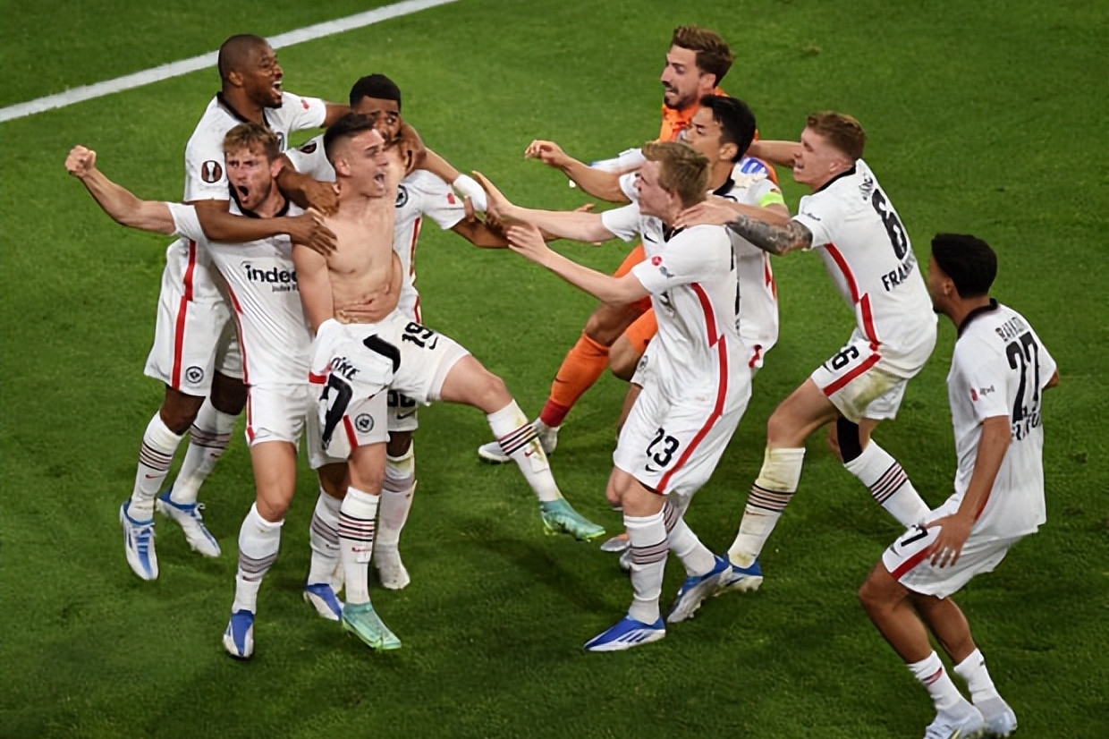 法兰克福：欧冠赛场的&ldquo;逆袭曙光&rdquo;